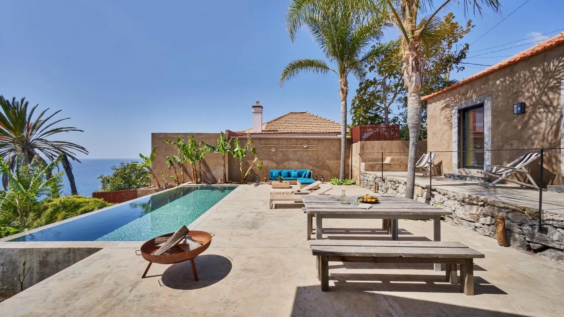 Pirate House Sea Front Private Pool Garden Funchal Villa Feriehus